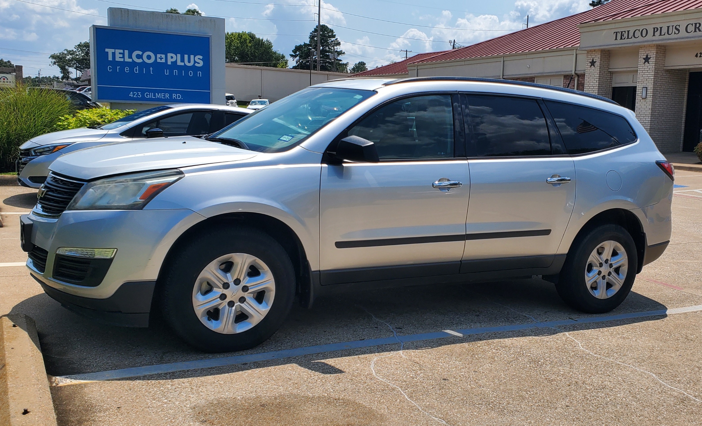2016 Chevy Travers LS - Tyler